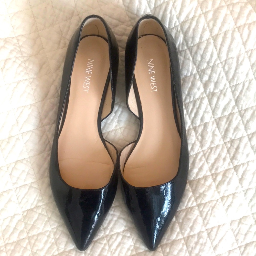 Nine West black flats, 8.5